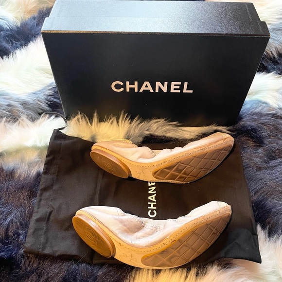 🔅 CHANEL Flats 🔅 - Picture 6 of 8